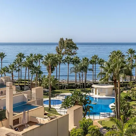 Fantastico En Primera Linea De Playa Estepona